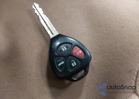 2013 Toyota Corolla Le Special Edition z USA, uszkodzony, nr VIN 2T1BU4EE6DC078576